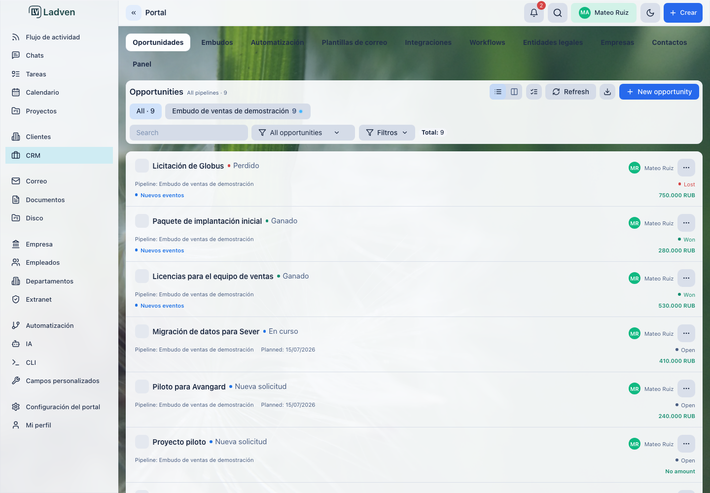 Lista de oportunidades de CRM: cada fila muestra el responsable y el siguiente paso